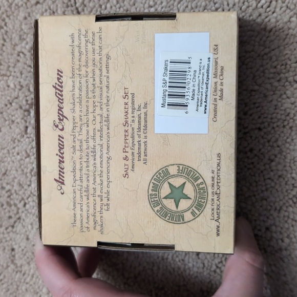 Horse salt and pepper shakers new in box - Picture 2 of 4